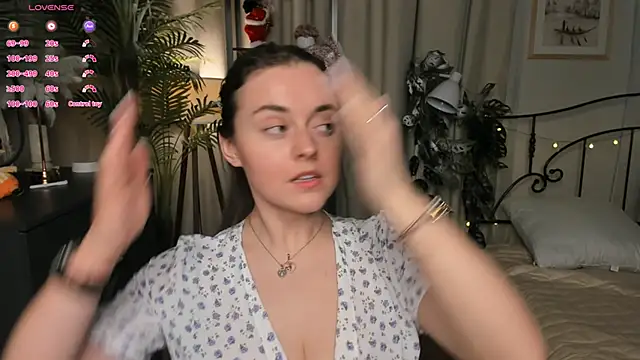 ThelmaJusto online show from April 15, 3:30 pm