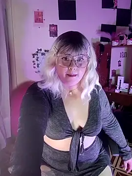 Snapshot of Anastasiaxxx69 chatting on June 10, 12:22 am Anastasiaxxx69 online show from June 10, 12:22 am