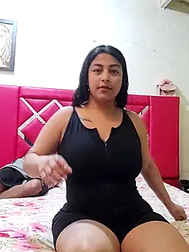 Snapshot of VioletAndSmick chatting on October 28, 2:20 pm VioletAndSmick online show from October 28, 2:20 pm