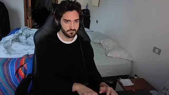 Al3xox02 online show from April 1, 10:27 am