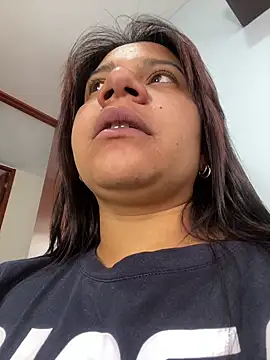 Stefany Bam online show from October 27, 8:13 pm