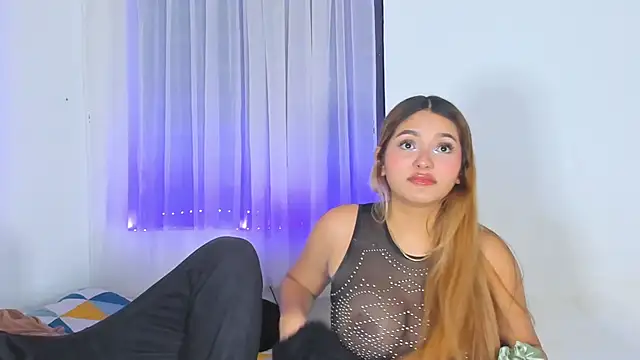 Sexy Couple Xx online show from October 23, 10:25 am