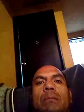 ANGELLHN online show from October 17, 9:28 pm