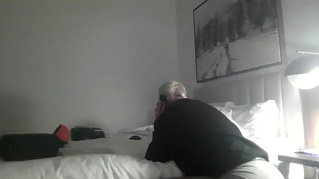 nvthvn555 online show from November 22, 11:37 pm