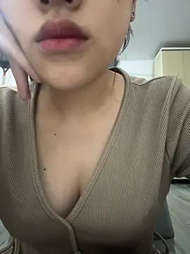 Snapshot of Titlelove chatting on November 19, 8:47 am Titlelove online show from November 19, 8:47 am