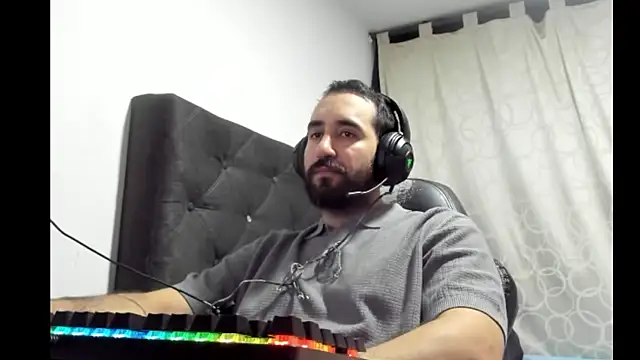 coolfriki online show from March 3, 2:07 am