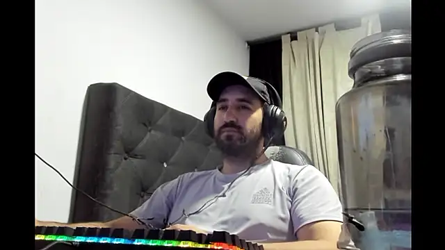 coolfriki online show from March 21, 3:55 am