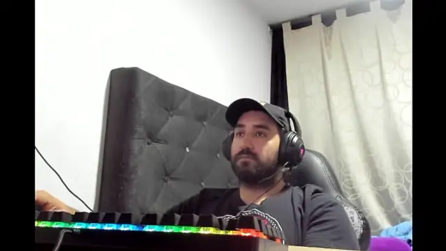 coolfriki online show from March 27, 11:43 am