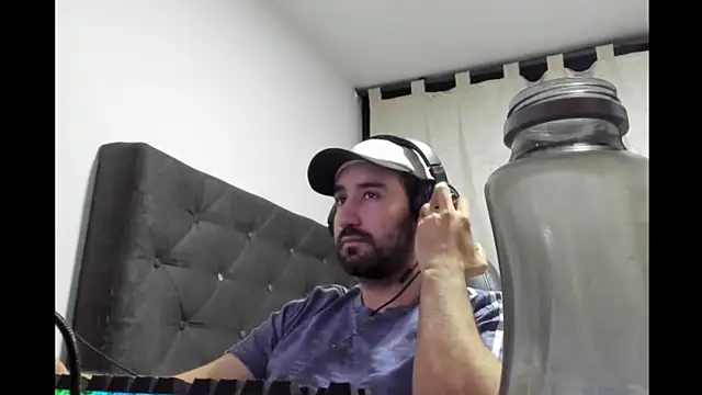 coolfriki online show from April 17, 7:11 am