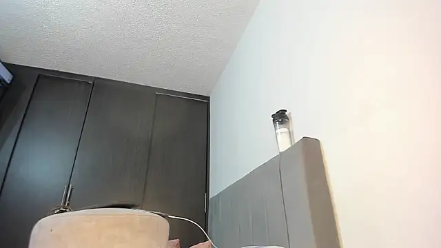 emy collyns online show from February 8, 2:15 am