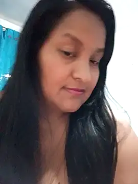 lucia00xx online show from November 26, 1:39 am