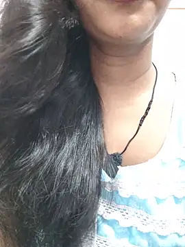 Snapshot of anjali2351 chatting on June 12, 10:25 am anjali2351 online show from June 12, 10:25 am