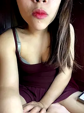 Lyly69699 online show from December 19, 2:24 pm