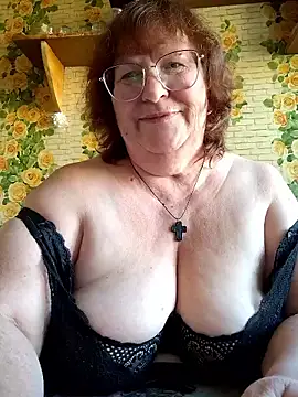 Snapshot of TATSI23 chatting on January 17, 7:57 am TATSI23 online show from January 17, 7:57 am