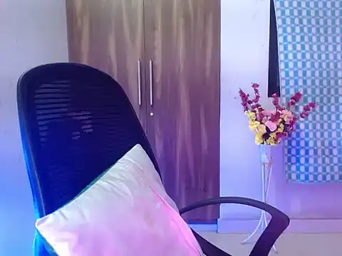 Roiseeee online show from March 30, 4:57 am