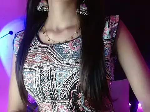 Roiseeee online show from April 16, 4:35 am