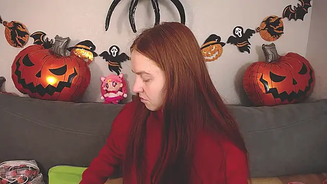 Evarey  online show from October 25, 4:53 am