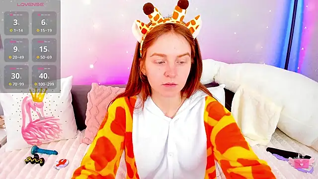 Evarey  online show from February 3, 6:51 am