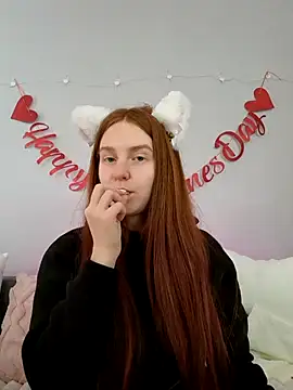 Evarey  online show from February 9, 6:50 am