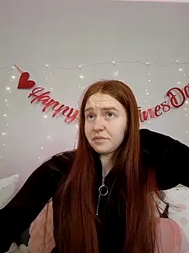 Evarey  online show from February 16, 5:03 am