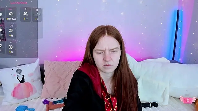 Evarey  online show from March 4, 6:08 am