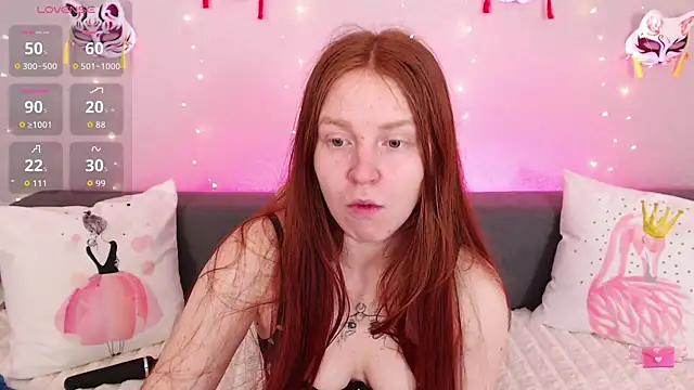 Evarey  online show from May 20, 4:07 am