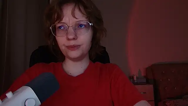 Snapshot of emymayy chatting on March 16, 11:03 am emymayy online show from March 16, 11:03 am