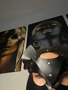 Snapshot of Teengirlmiaa chatting on December 4, 8:50 pm Teengirlmiaa online show from December 4, 8:50 pm