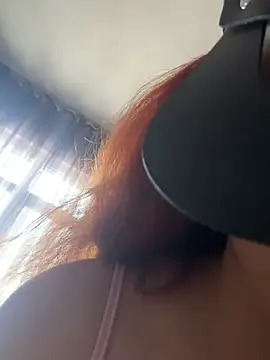 Snapshot of Teengirlmiaa chatting on February 28, 10:27 am Teengirlmiaa online show from February 28, 10:27 am