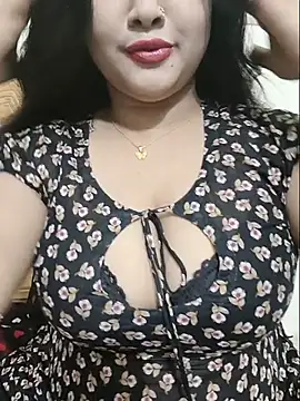 Snapshot of Beauty_Queen_Soniya chatting on July 15, 6:46 pm Beauty Queen Soniya online show from July 15, 6:46 pm