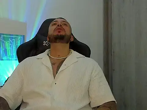 Dave-Max01 online show from October 31, 12:33 am