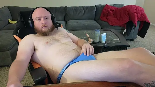 Snapshot of theballboy1 chatting on October 30, 10:54 pm theballboy1 online show from October 30, 10:54 pm