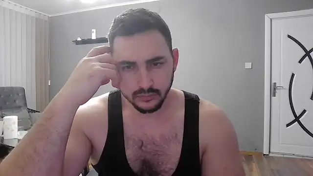 Snapshot of mastermute chatting on February 2, 10:08 pm mastermute online show from February 2, 10:08 pm