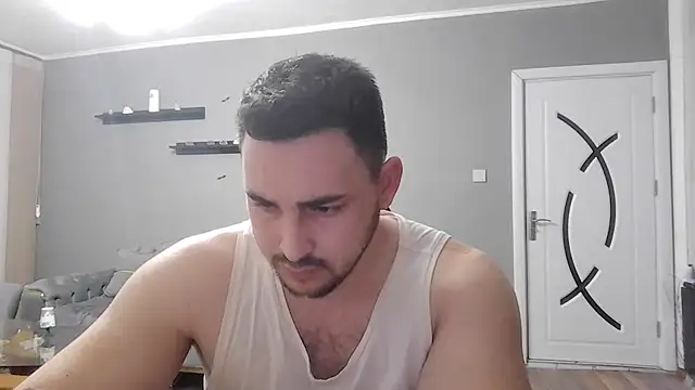 Snapshot of mastermute chatting on March 2, 5:09 pm mastermute online show from March 2, 5:09 pm