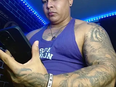 jordan bigcock  online show from October 30, 9:11 am