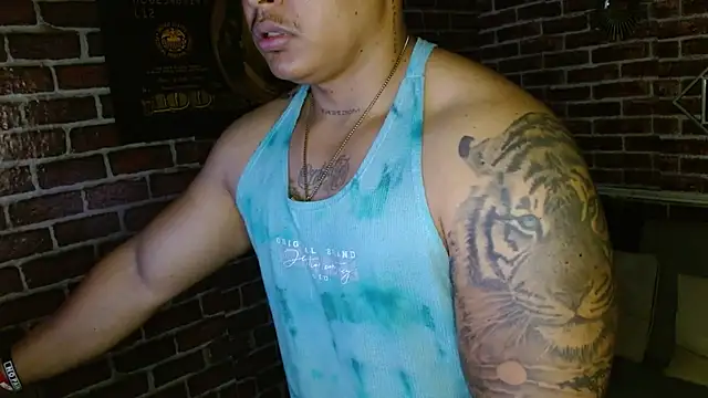 jordan bigcock  online show from January 31, 7:11 pm