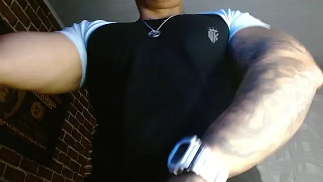 jordan bigcock  online show from March 5, 10:33 am