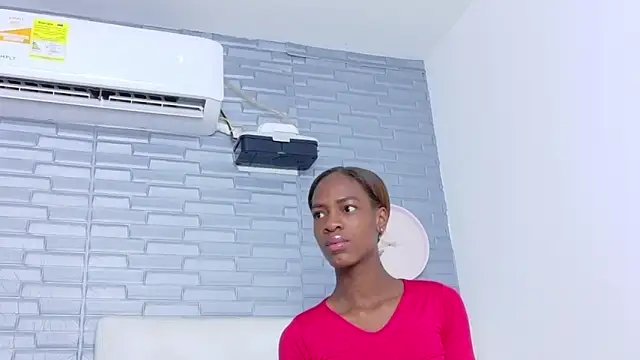 Hungry pussy18 online show from December 18, 2:01 pm