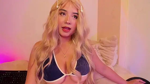 Lilith salvatoree online show from March 21, 2:49 am