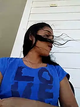 Snapshot of Emily_playboy1 chatting on November 4, 6:07 pm Emily playboy1 online show from November 4, 6:07 pm