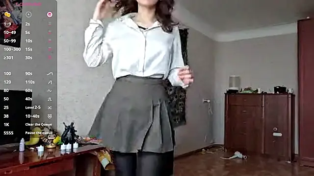 Snapshot of MiaLovelyOne chatting on March 15, 6:52 am MiaLovelyOne online show from March 15, 6:52 am