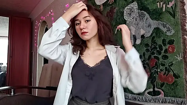 Snapshot of MiaLovelyOne chatting on March 20, 7:24 am MiaLovelyOne online show from March 20, 7:24 am