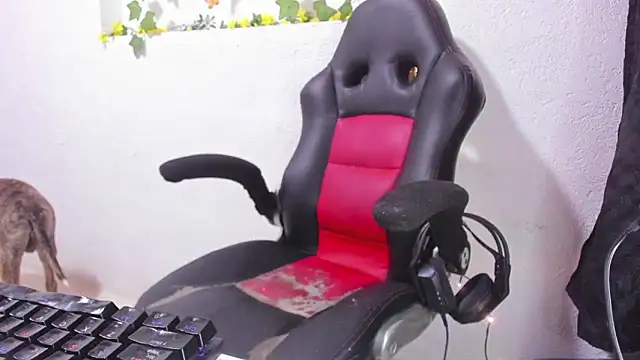 soffycarter1 online show from November 25, 11:16 pm