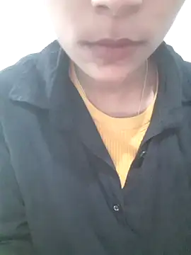 Snapshot of Mahi677 chatting on February 12, 5:57 am Mahi677 online show from February 12, 5:57 am