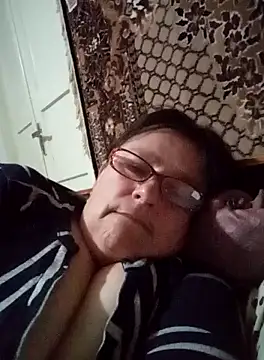 MilaCold5443 online show from April 4, 7:44 pm