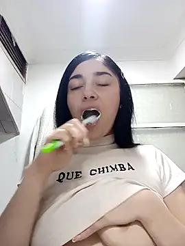 AbbyLewiis online show from December 3, 9:40 am