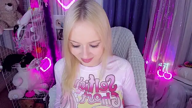 CeaneLino online show from March 27, 2:06 pm