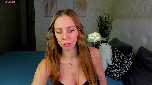 Snapshot of Verona_Brens chatting on December 17, 9:15 am Verona Brens online show from December 17, 9:15 am