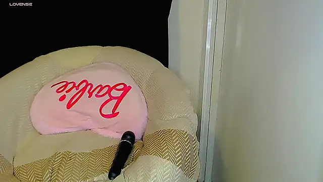 Horny beautyyy online show from January 17, 12:54 pm