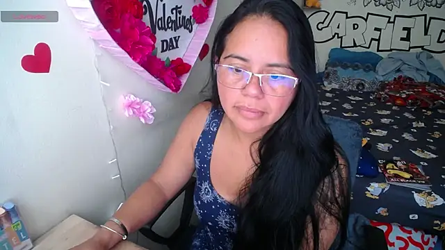 Snapshot of Miss__kendra_ chatting on May 11, 1:17 pm Miss kendra online show from May 11, 1:17 pm